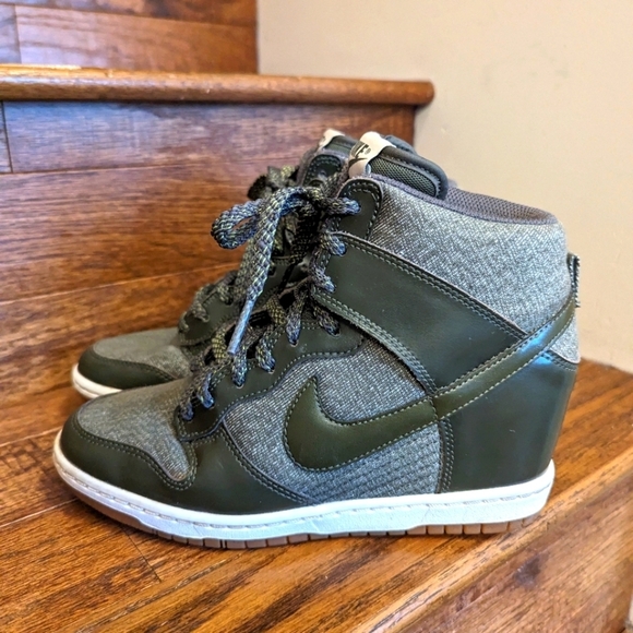 Nike Dunk Sky Hi Essential Green Sneakers Wedge Women's 7 - Picture 3 of 17